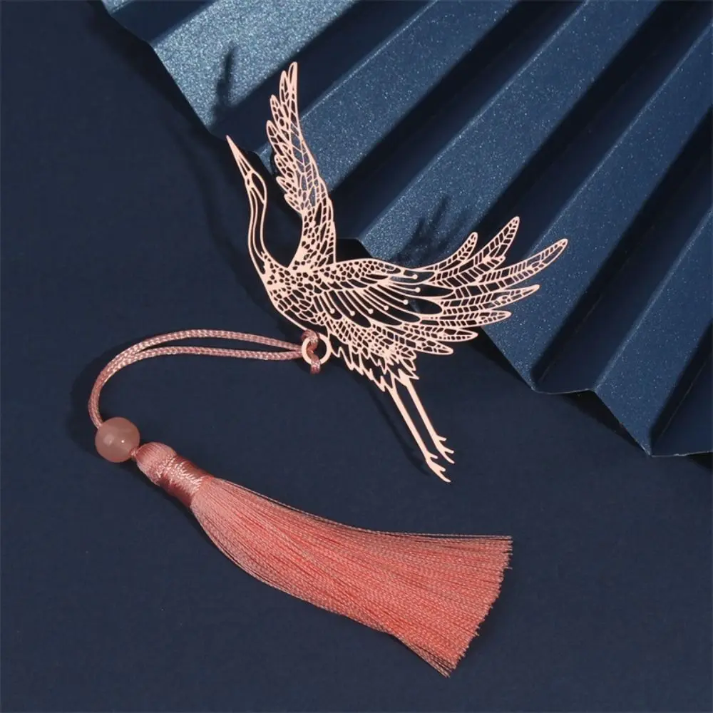 

Book Lovers Teachers'Day Gift Apricot Leaf Metal Reading Bookmark Book Page Marker Hollowed Leaf Flower Bookmark Book Paginator