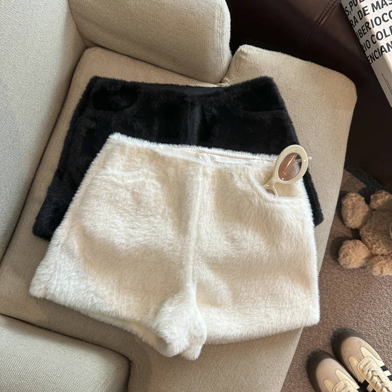 

Женские осенне-зимние широкие шорты из искусственного норкового ворса, женская уличная одежда, однотонные мягкие короткие брюки из искусственного меха с высокой талией