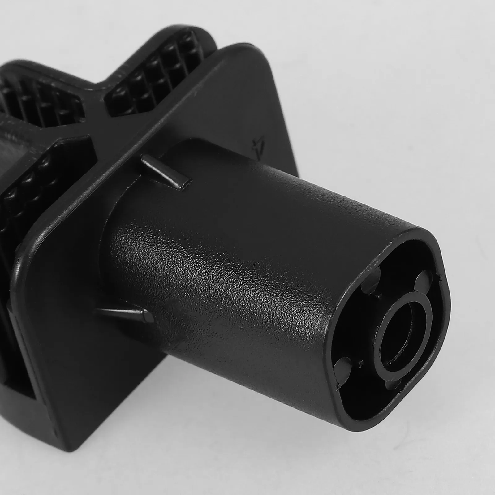 10Pcs Universal Plastic Connectors with Swivel Casters for Cat Cages Wardrobes Dog Crates DIY Wire Cube Storage Units Easy