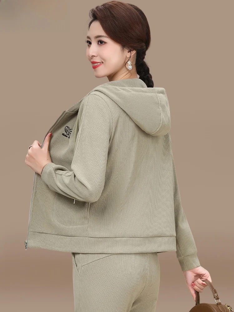 

Spring Faion Sportswear Set for Middle-Aged Mothers Corduroy Casual Top And Bot Women's Ensemble Comfortable Loose Fit