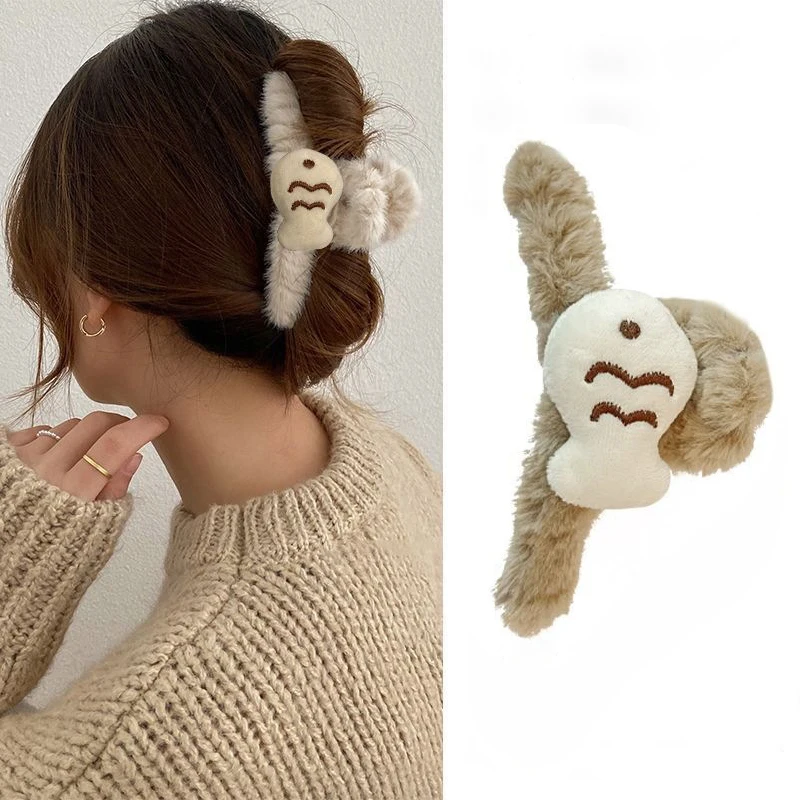 12CM Woman Large Coat Hanger Design Small Fish Plush Hair Claw Girls Cute Hair Clips Lady Lovely Winter Warm Hair Accessories