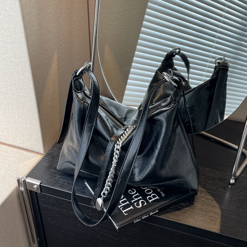 

New Color-Block Fashion High-End Large-Capacity Women's Underarm Bag For Work And Commuting Single Shoulder Bag
