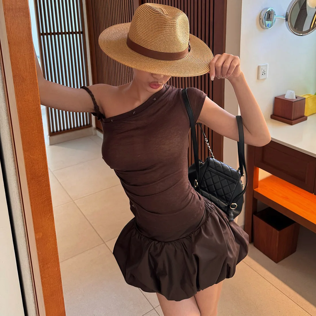 

DSMTRC 2025 Summer Women Simple One Shoulder Metal Mini Trim Irregular Top+Puffy Skirt 2 Pcs Sets Elegant Street Matching Suits