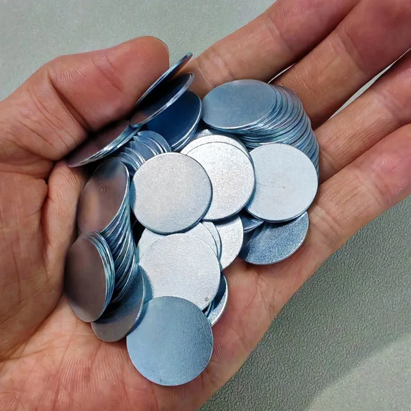 100Pcs Ultra-thin Round Iron Sheet Mobile Phone Iron Plate Small Suction Iron Sheet Square Circular DIY Eye Shadow Button Patch