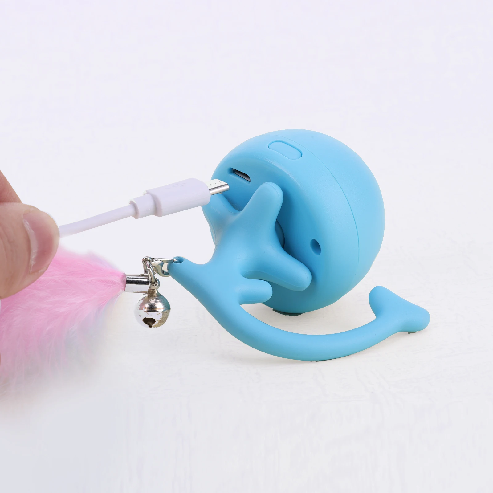 Interactive Cat Toy Ball Fast Rolling in Pouch Motion Activate Chirping Cat Toy Reusable Mouse Catching Game for Indoor Cats