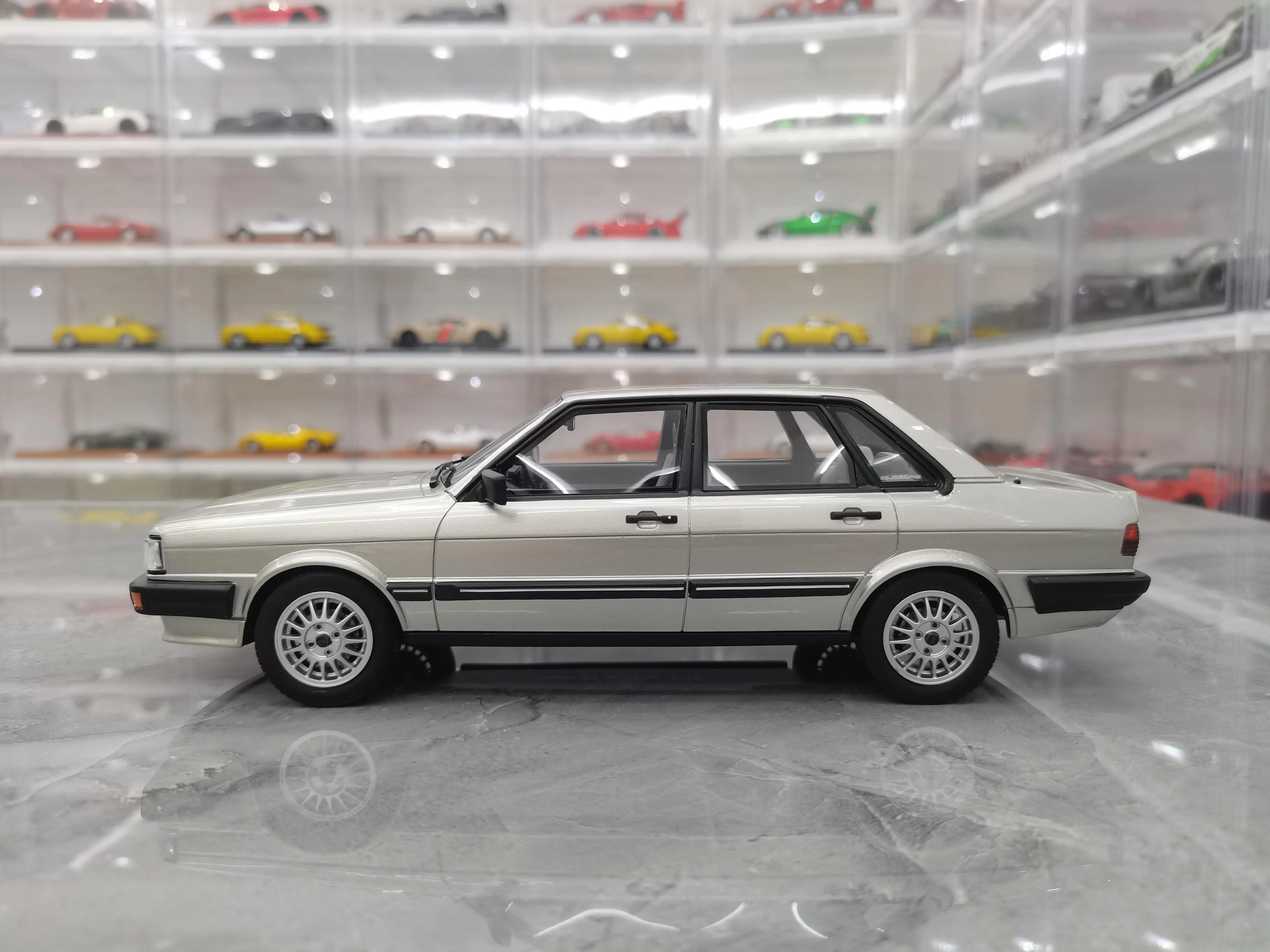 OTTO 1/18 forAudi 80 B2 FU Limited  simulation resin Collection die-cast alloy car decoration model toys gift