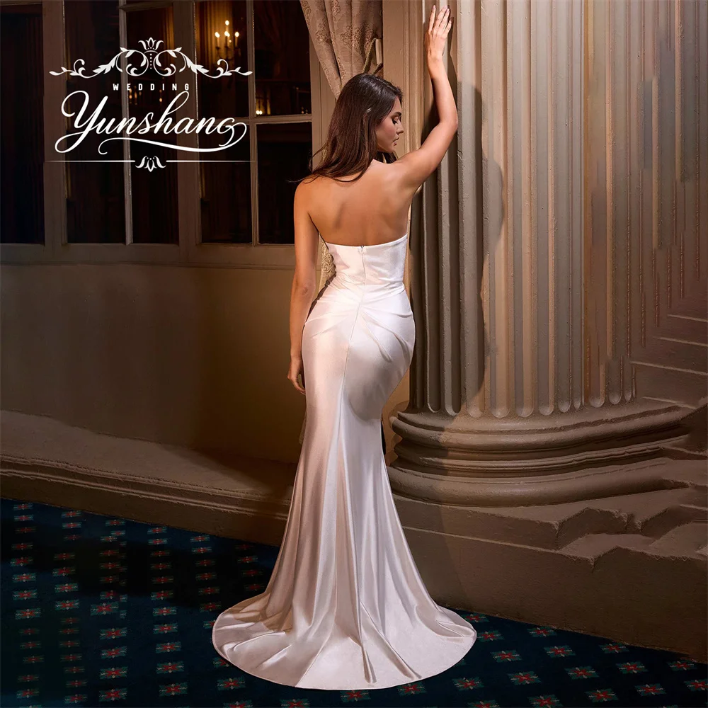 Yunshang Maßgeschneidertes Meerjungfrau-Hochzeitskleid mit Fleckenrüschen, Hofschleppe 2025, trägerlos, rückenfrei, ärmellos, hoch geschlitzt, bodenlang