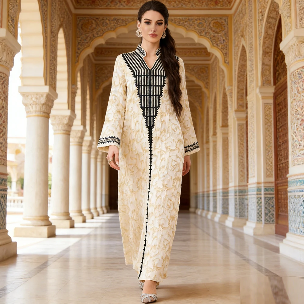 

New Fashion Muslim Dress Women Embroidery Abaya Dubai Kaftan Femme Musulmane Vestidos Islam Gulf Jalabiya Caftan Marocain Robe