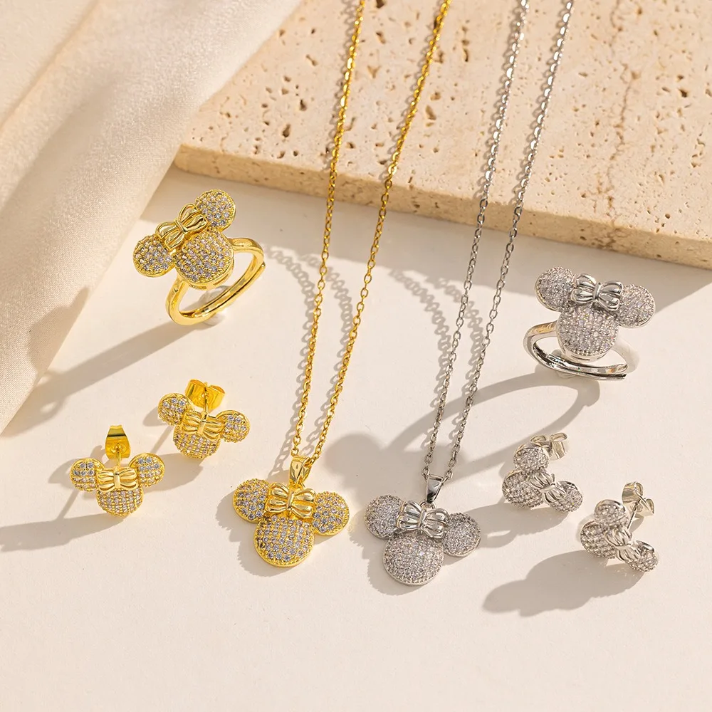 Juego de Collares y Anillos con Colgante de Mickey Mouse con Circonitas Brillantes de Disney para Mujeres y Adolescentes, Cadena de Acero de Titanio, Joyería Brillante para Regalo