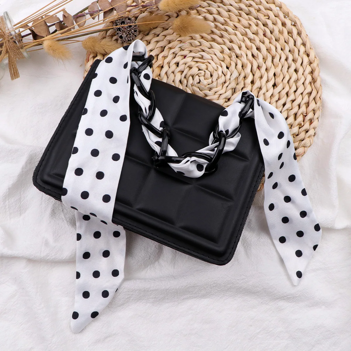 Lenço Fino com Estampa de Boli - Women Bags White avaliação e preço