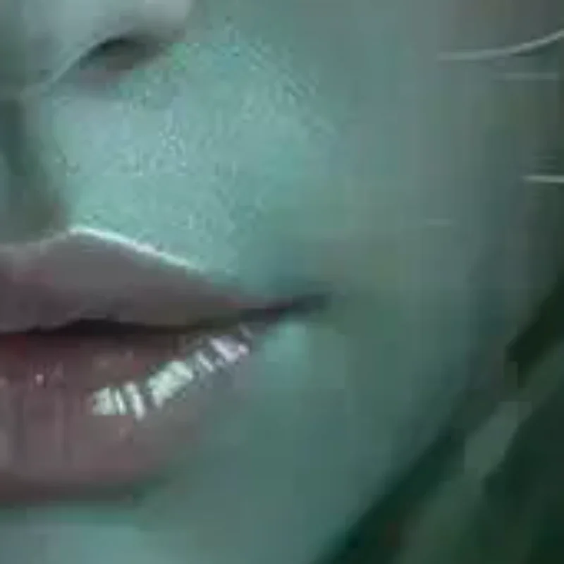 

1 Sheet Glitter Freckles Holographic Stickers Waterproof Heart Freckle Temporary Tattoo Stickers Face Makeup