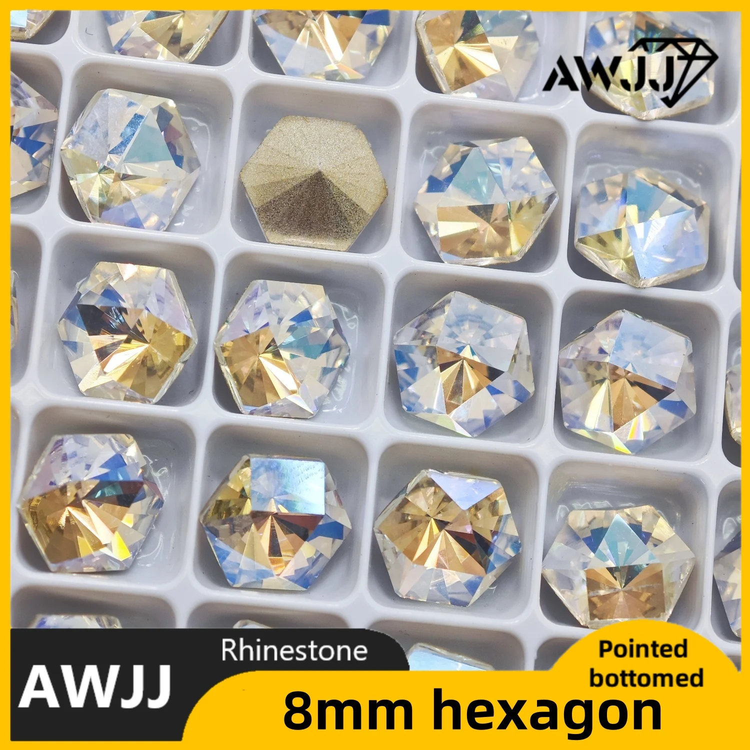 وامض قطرة بيضاء على شكل فراشة على شكل قلب وأشار قاع الديكور الأحجار الكريمة المستخدمة للأقراط والقلائد وإكسسوارات مجوهرات الأظافر