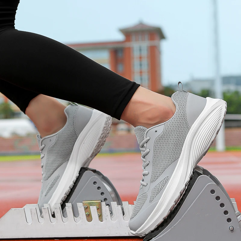 Tênis masculino malha respirável sapatos de caminhada rendas até verão masculino apartamentos confortáveis calçados casuais sapatos leves 39-46