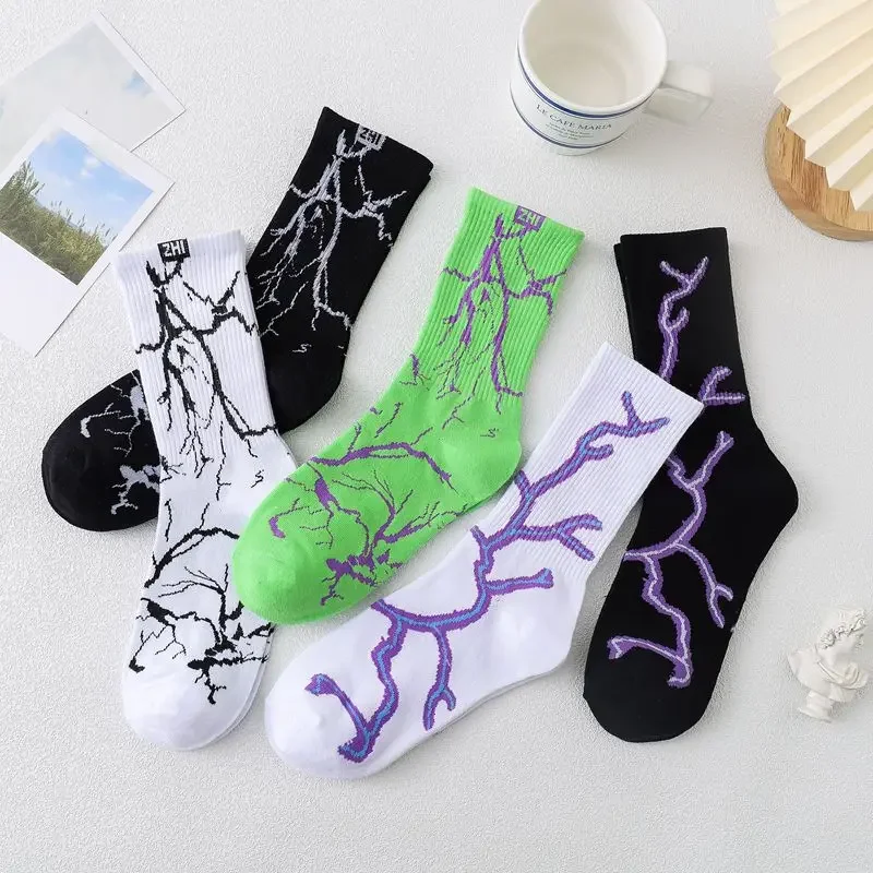 

2022 Black Lightning Men and Women Socks Cotton Color Harajuku White Flash Happy Hip Hop Fashion Skateboard Casual Girls Socking