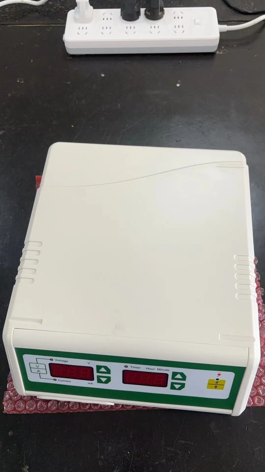 Uitstekende kwaliteit laboratorium digitale elektroforese machine met elektroforese tank