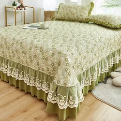 Lace Style Quilted Bedspread on the Bed Linen Floral Warm Winter Tatami Sheet Coverlet Padding Bed Cover Skirt Mattress Topper