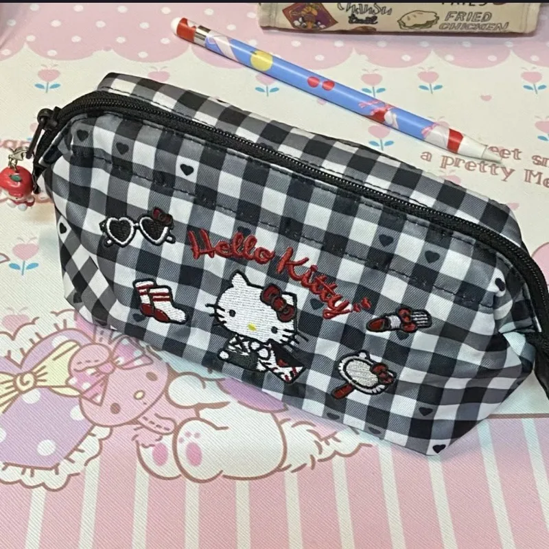 

Sanrio Kuromi My Melody Cinnamoroll Hello Kitty Capacity Embroidery Plaid Pencil Bag Cosmetics Storage Student Stationery Bag