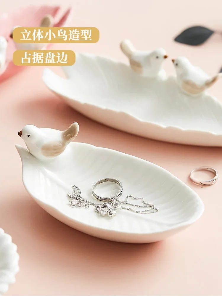 Nordic style ceramic jewelry display plate shooting props bird jewelry plate bedroom small ornaments trays decorative