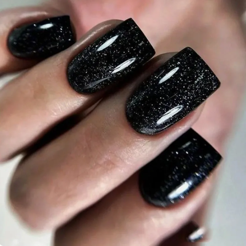 24 teile/satz Kurze Künstliche Nägel Frauen Mädchen Funkelnden Glitter Schwarz Quadrat Faux Ongles Günstige Drücken Sie auf Falsche Nail art Stick-auf Nägel