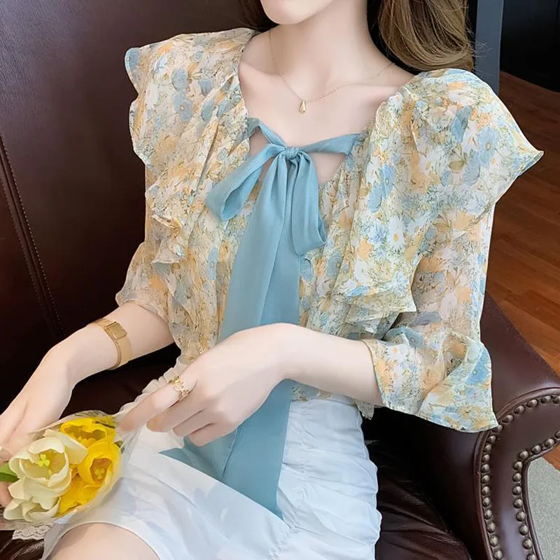 Elegant Fashion Ruffles Floral Chiffon Blouses V-Neck Lace Up Sweet Printing Flare Sleeve Casual Shirt Women Summer Clothing