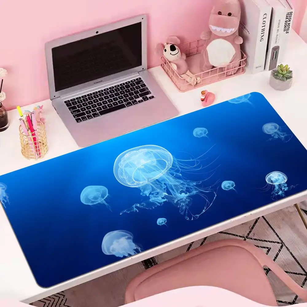 HYBXAXC Colorful Jellyfish Mouse Pad Large Esport Computer Keyboard Pad Natural Rubber Anti-Slip Office Desk Pad Gift for Friend
