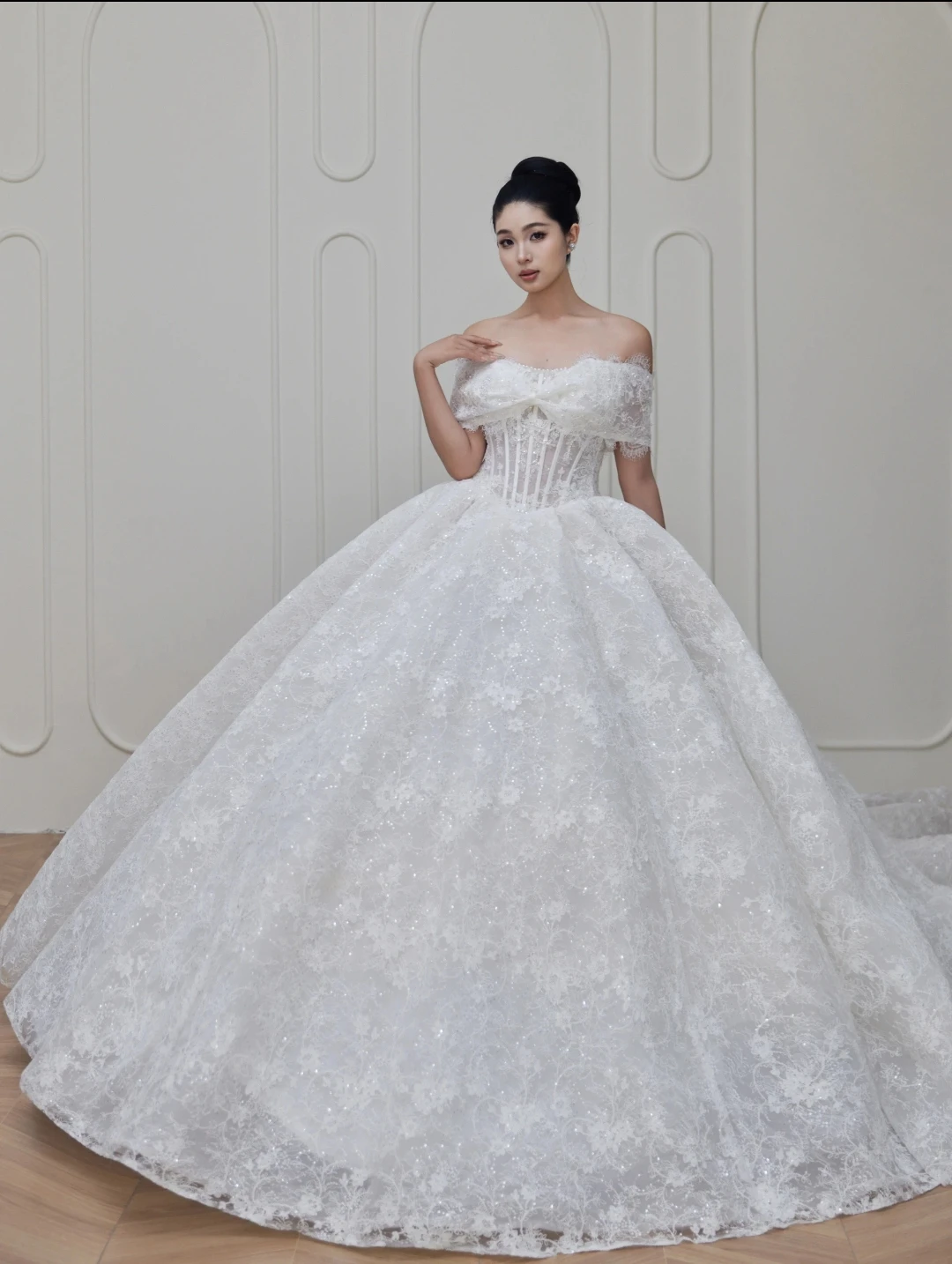 Kisswhite Green Collection Customized Princess One Show 3 Styles  Beads Shiny Puffy Wedding Bridal Dresses