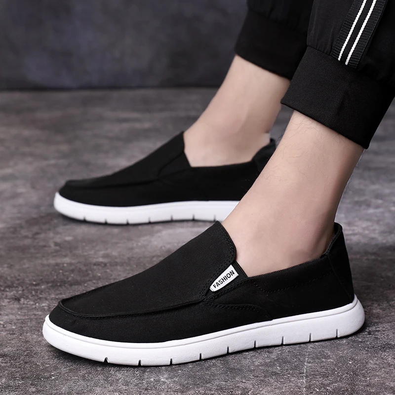 Summer breathable canvas shoes new men\'s versatile flat bottomed casual shoes lazy shoes soft and comfortable fabric work shoes