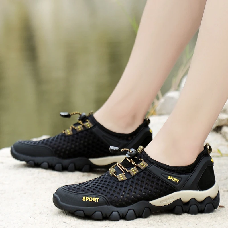 Men's Aqua Shoes Summer Outdoor Quick-dry Women's Water Shoes Hiking Shoes Mesh Climbing Sneakers