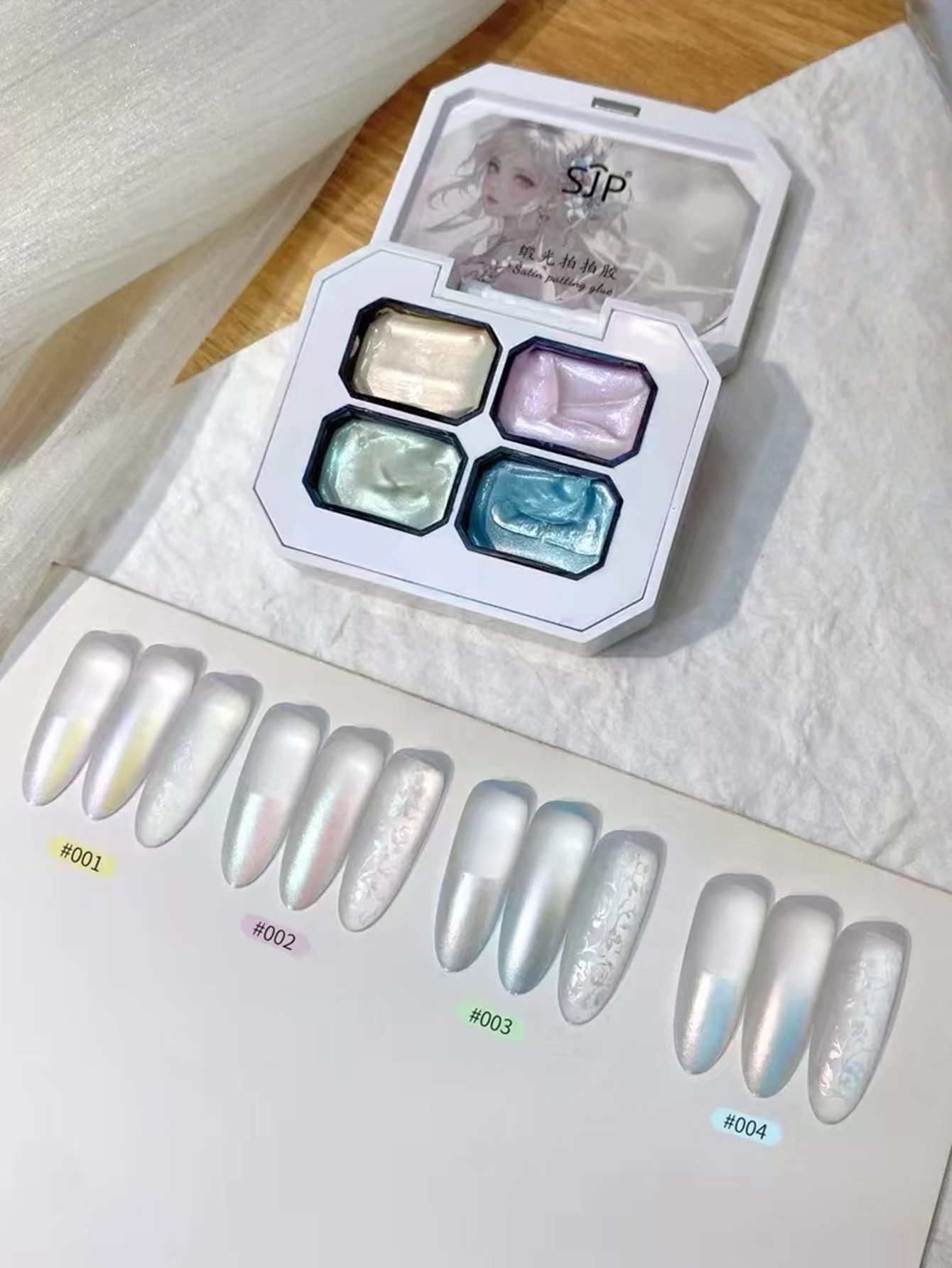 

4 Colors Aurora Pearl Effect Solid Adhesive Gel Nail Polish Gradient Semi Permanent Soak Off UV LED Nail Art Gel Varnishes For N