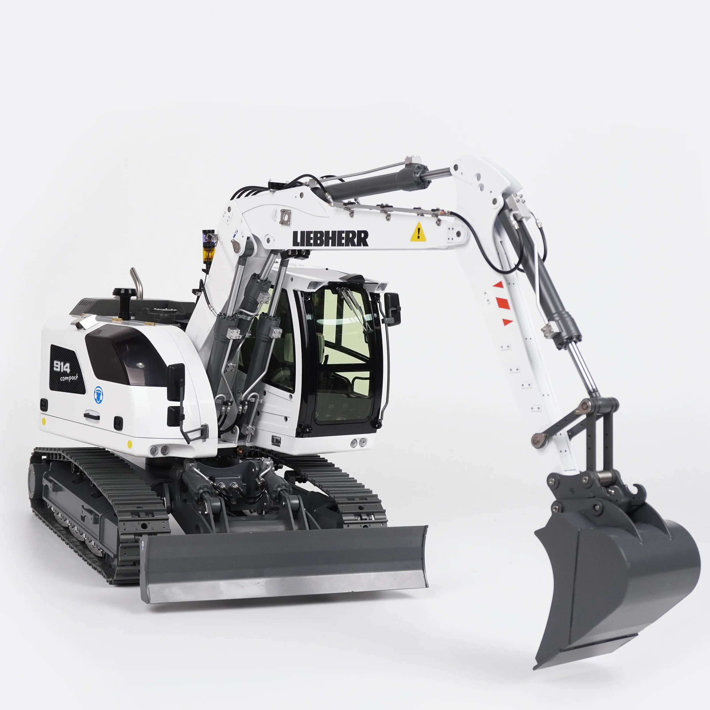 New Painted CUT-914 1/14 Crawler RC Hydraulic Excavator RTR Engineering Hydraulic Model RC Three Arm Excavator Toys