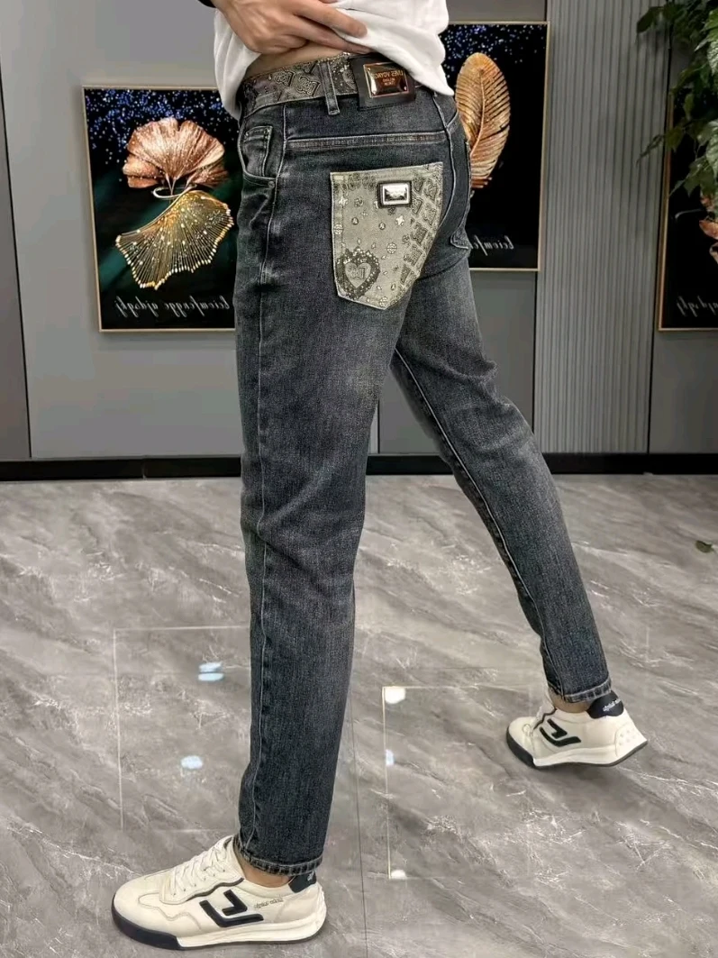 

Высококачественные модные мужские джинсы: новинка весна-осень, универсальные, легкие, роскошные, трендовые, с улучшенными характеристиками