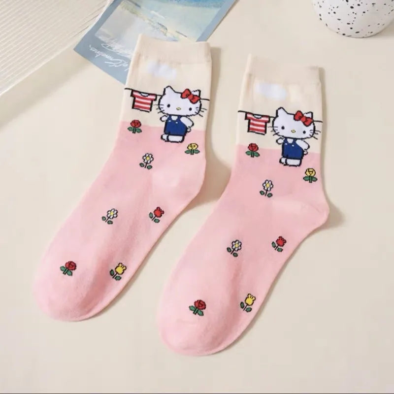 Cartoon Sanrio Hello Kitty Calzini da donna My Melody Cute Girl Calzini di cotone a tubo centrale Kawaii Studente Calzino Ragazza Bambini Regalo di Natale