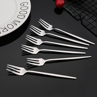 6Pcs Silver Fruit Cake Dinnerware Set Mirror Stainless Steel Tea Fork Set Snack Fork Small Salad Cutlery Kitchen Utensils