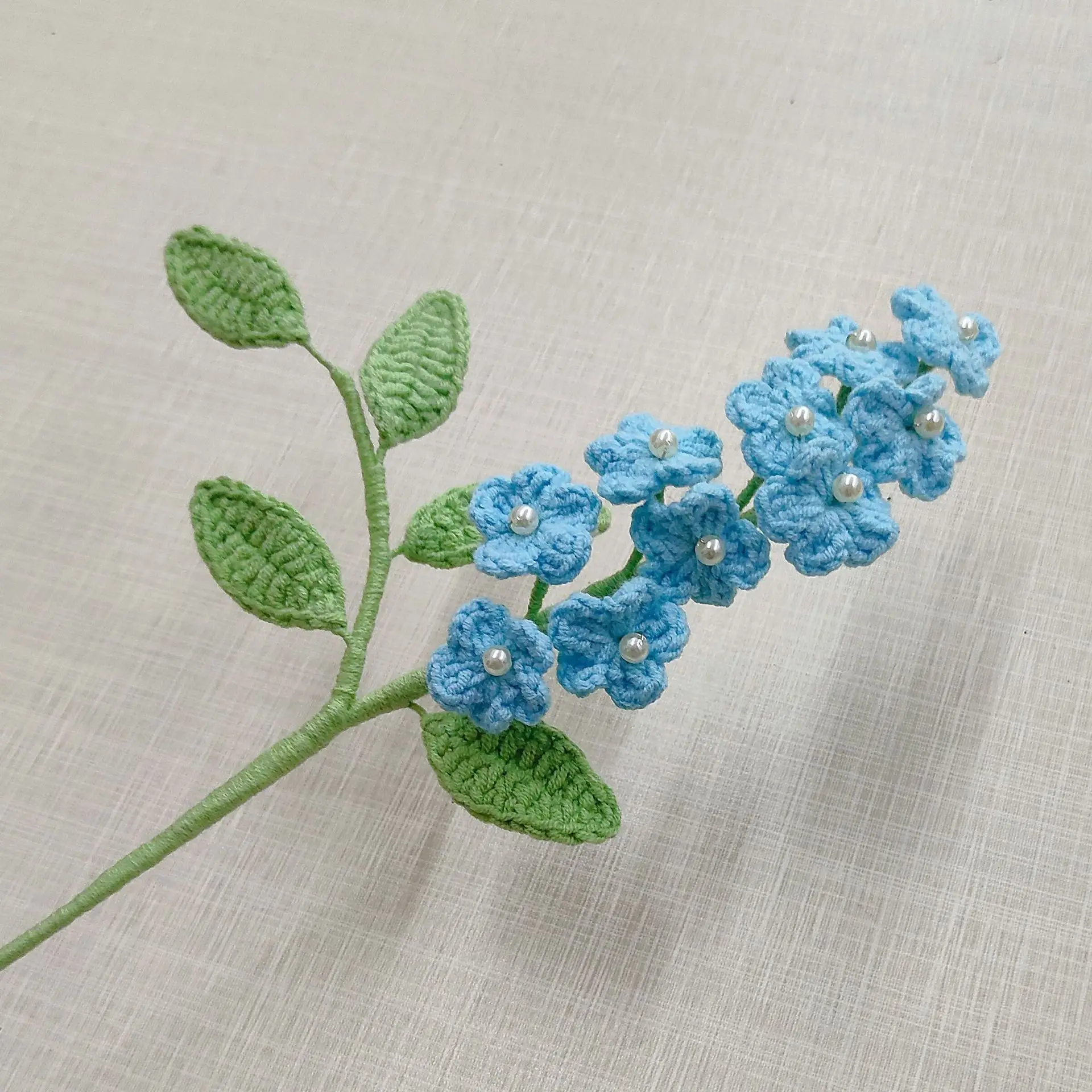 Fertig handgewebte Blumenzweige, hübscher gehäkelter Blumenstrauß, kreative Kunstpflanze, Hochzeitsraumdekoration, Geschenk – Detail 5