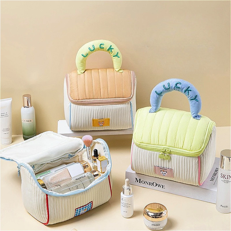 

Adorable House-Shaped Cosmetic Bag Large Capacity, Portable Toiletry & Makeup Storage Case with Handles for Gift
