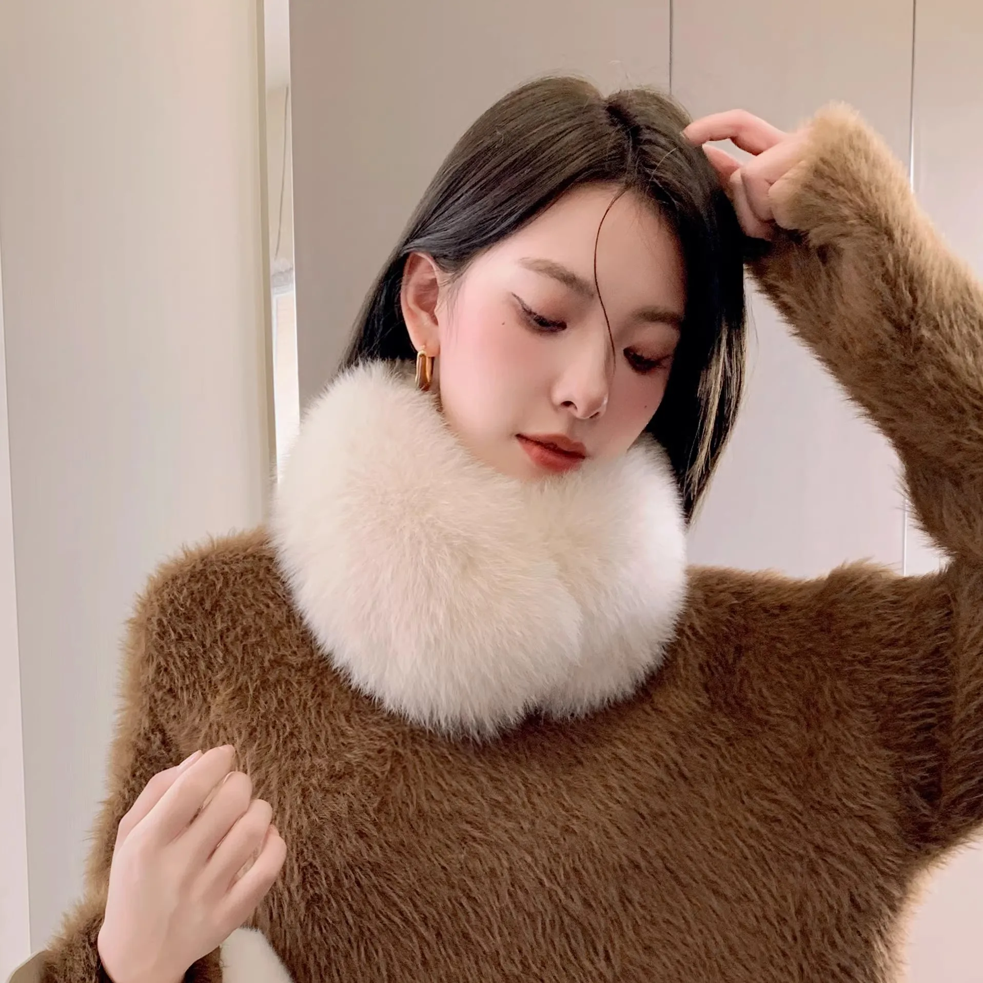 Neue reine Farbe Fuchs Pelz Schal Pelz warmen Schal Damen elegante Herbst und Winter Pelz Kragen Kragen koreanische Version der Jugend