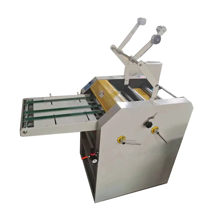 For 390C Semi-auto A3+ Digital Oil Heating Laminator Steel Roll Laminating Machine With Cutting