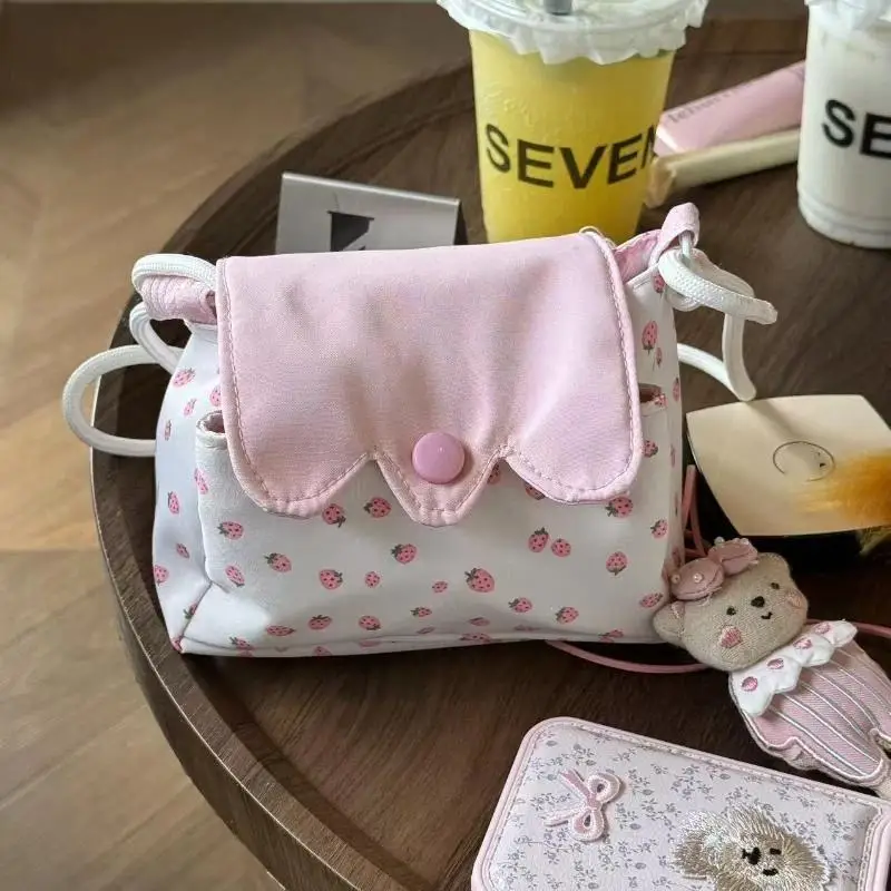 Niedliche originale Ins-Style-Münztasche, dreilagige kleine quadratische Tasche, koreanischer Stil, zierliche Handytasche, CCD-Aufbewahrungstasche, süßes Geschenk – Detail 4