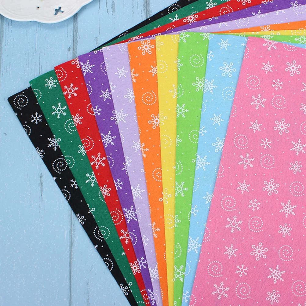 

10Pcs Snowflake Pattern Cloth Non-Woven Fabrics 30x30cm Red DIY Craft for Children -on Art Activity
