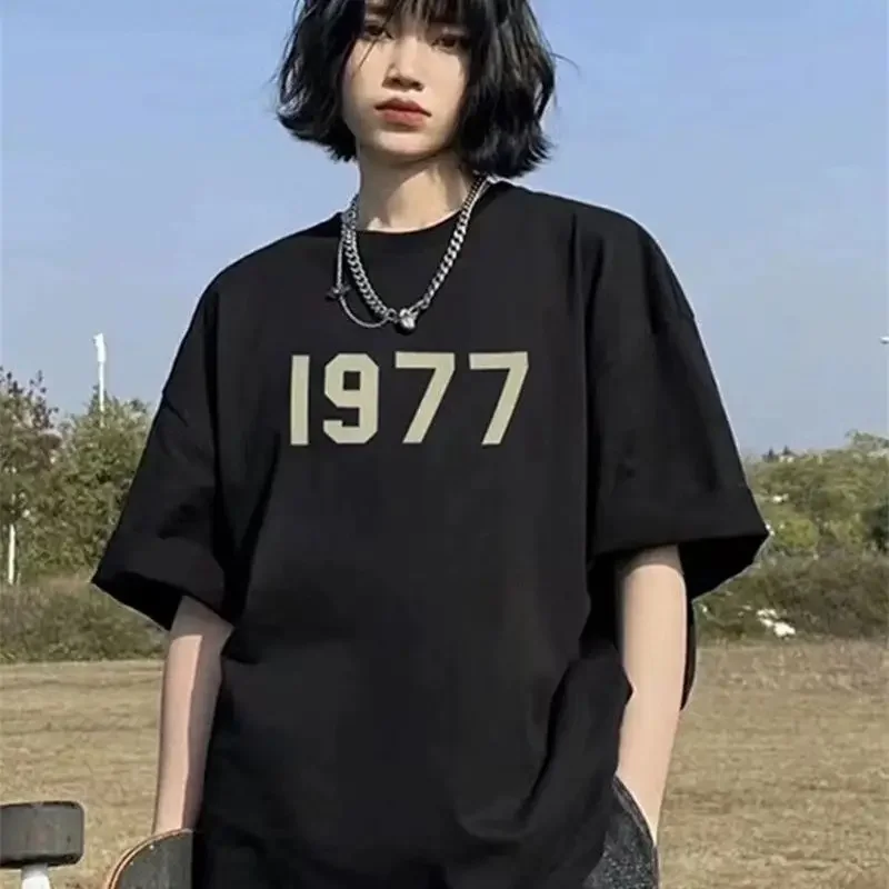 تريند ماركة 1977 الطباعة الرقمية للرجال والنساء طاقم الرقبة قصيرة الأكمام تي شيرت زوجين الصيف العلامة التجارية الأمريكية العصرية #5