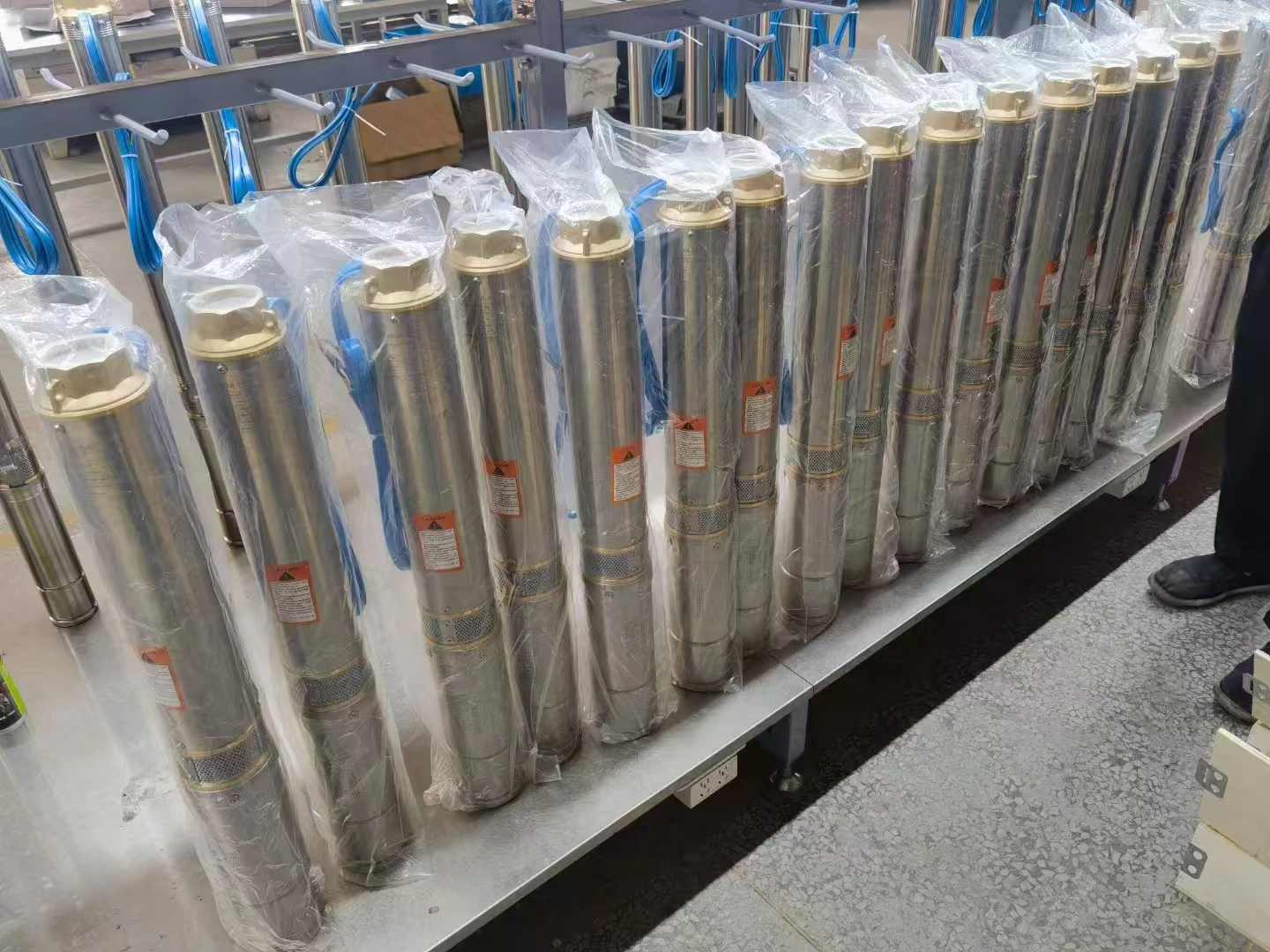 مضخة الري الشمسية المدعومة بـ OEM، مضخات المياه الشمسية المتينة القابلة للتخصيص للزراعة والزراعة