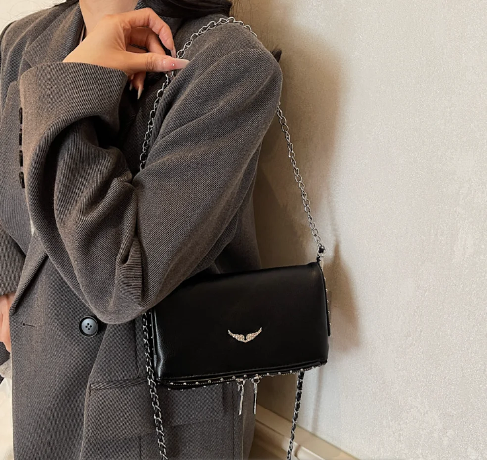 

Винтажная нишевая сумка-клатч для женщин, новейшая зимняя модная универсальная сумка через плечо с цепочкой, простая сумка-багет, женская сумка sacs