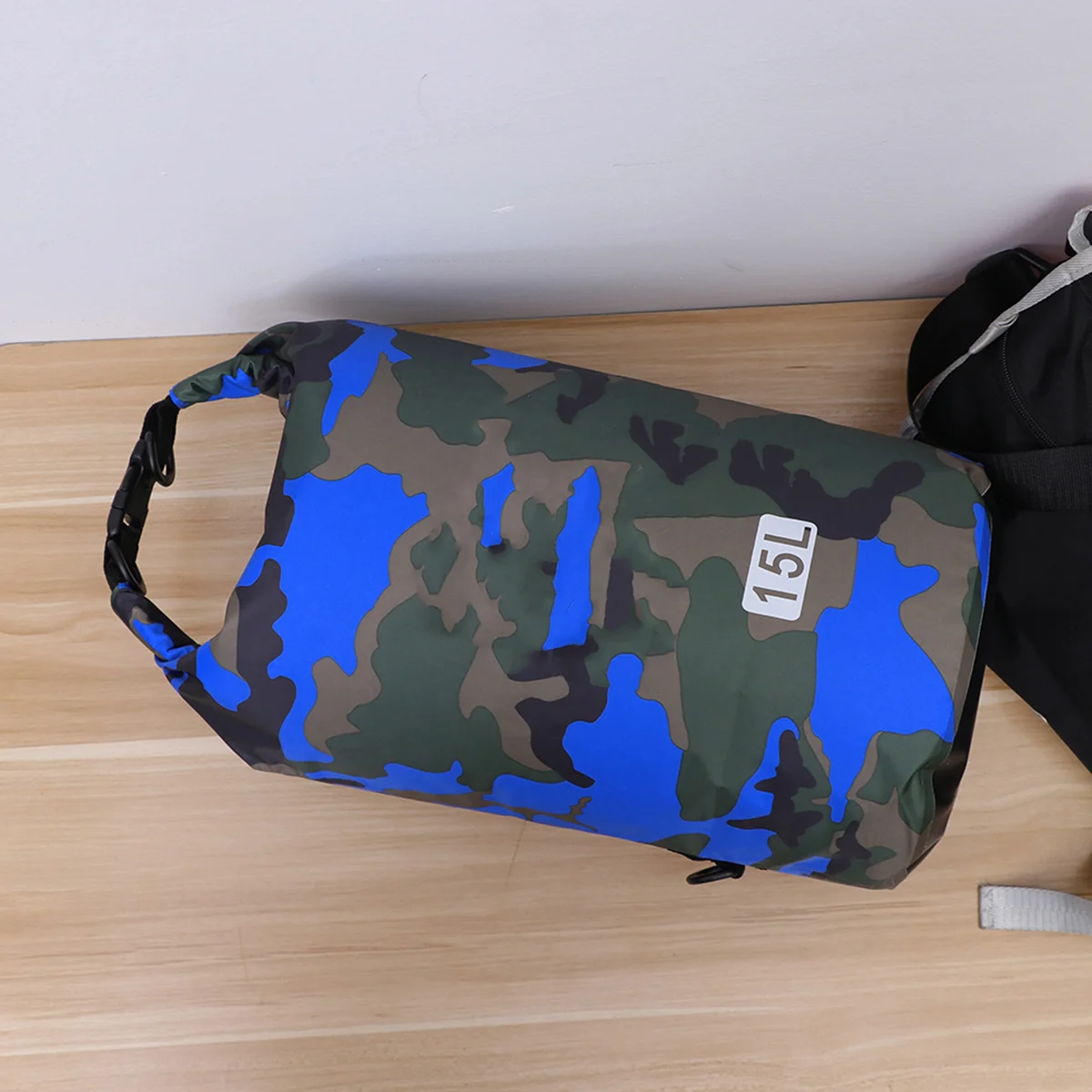 

Waterproof Double Shoulder Bag 15L Portable Sack Backpack for Kayaking Beach Rafting Boating Hiking Camping and Fishing (Blue Ca