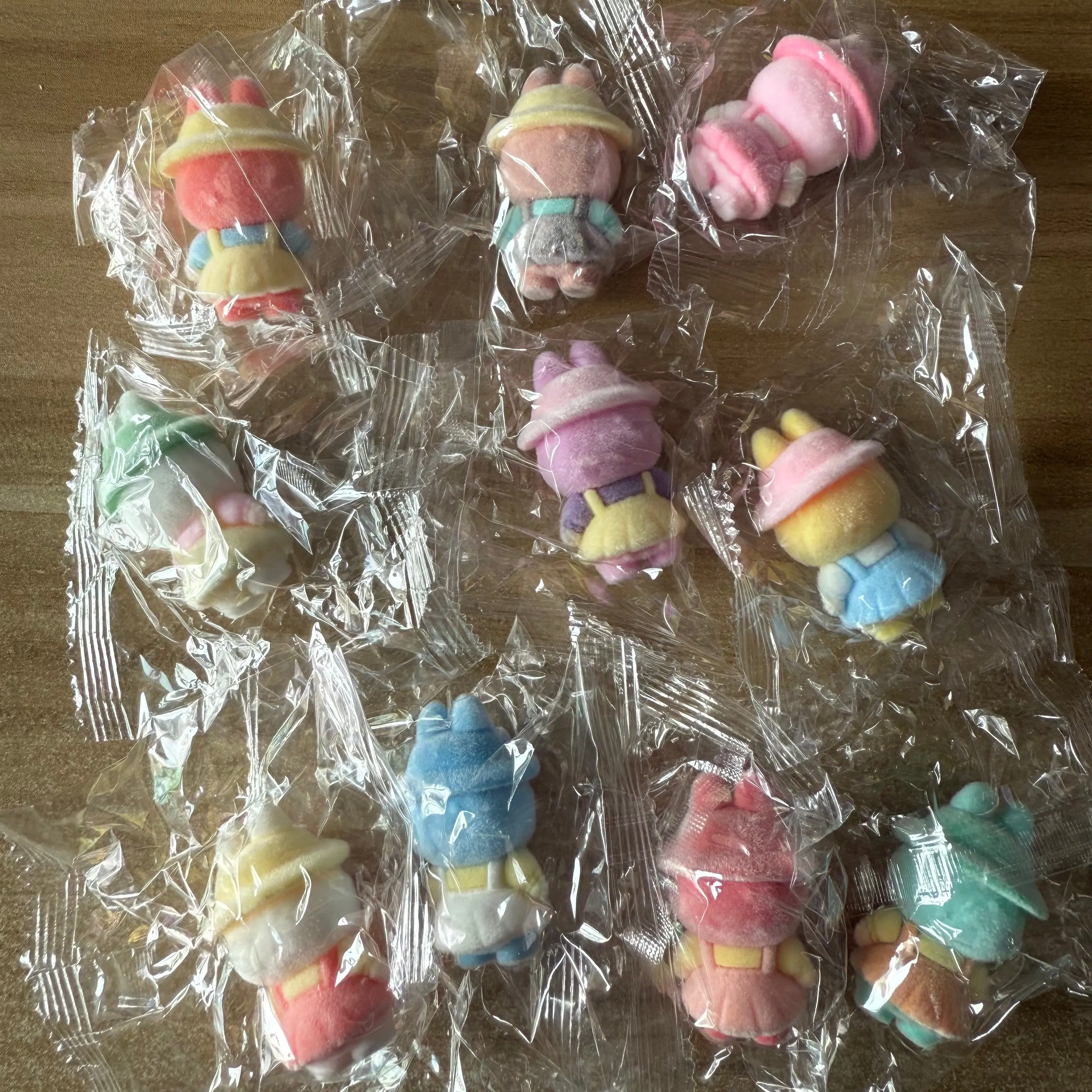 

Cute Anime Ornaments DIY Mini Action Figure Accessories Kawaii Dolls Christmas Halloween Birthday Festival Gifts Toy