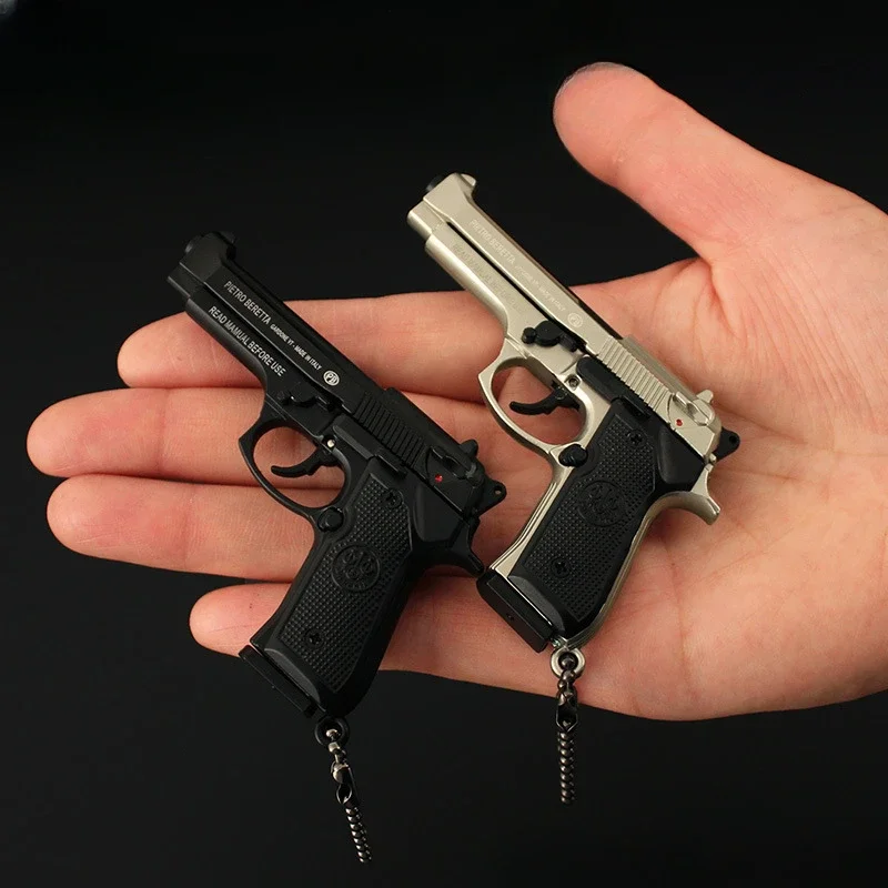 1:3 Colt 1911 Beretta 92f Alloy Model Toy Grab Keychain Chicken Jedi Peripherals