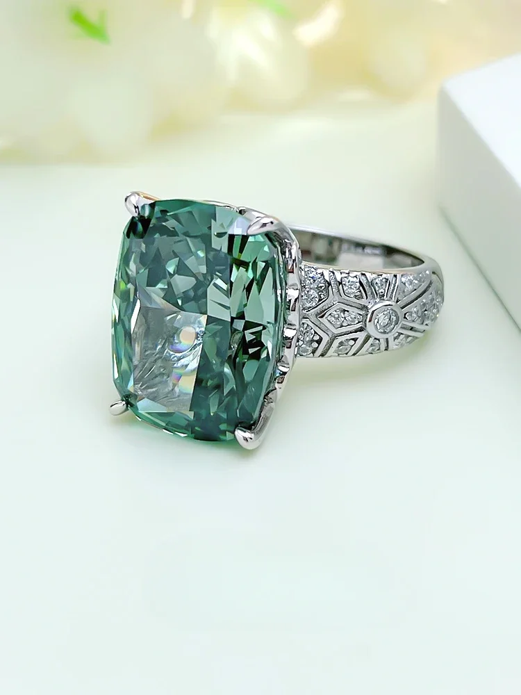 Luxury dark green 925 sterling silver ring set with high carbon diamonds for a high-end feel, broken ice cut wedding jewelry