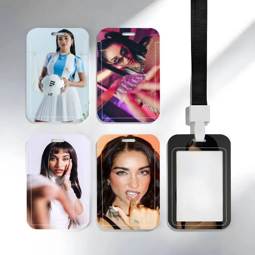 1 unidad Funda protectora para tarjetas de identificación, tarjetas escolares, tarjetas de acceso, tarjetas de autobús y tarjetas de comida, con diseño de la cantante argentina M-Maria Becerra, de fácil inserción.