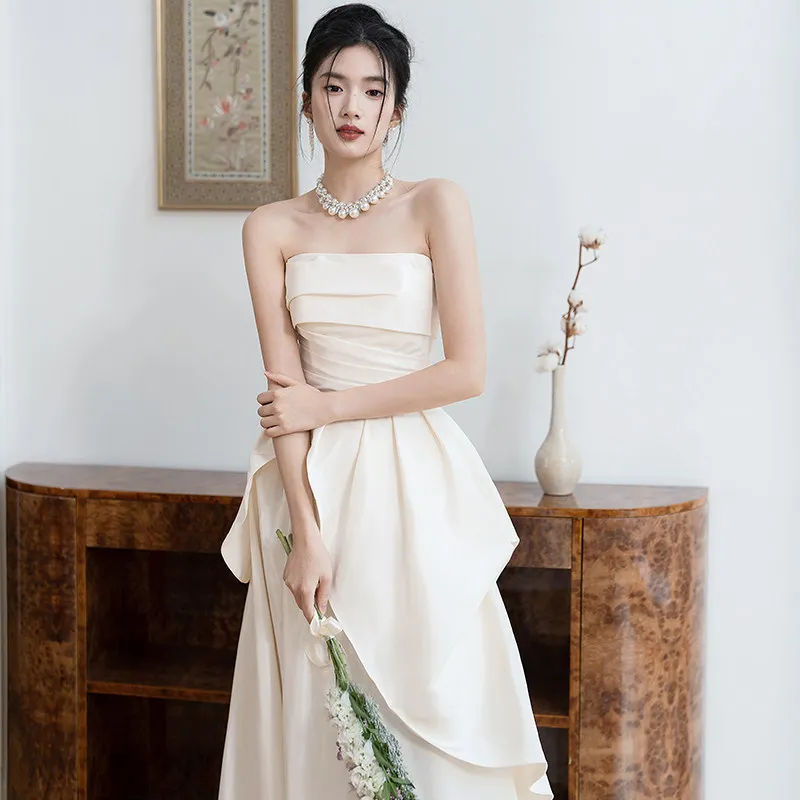 

Engagement Dress 2026 New Tube Top Bridal Gown Women's Small License Registration Slim White Dress Satin Light Wedding Dress