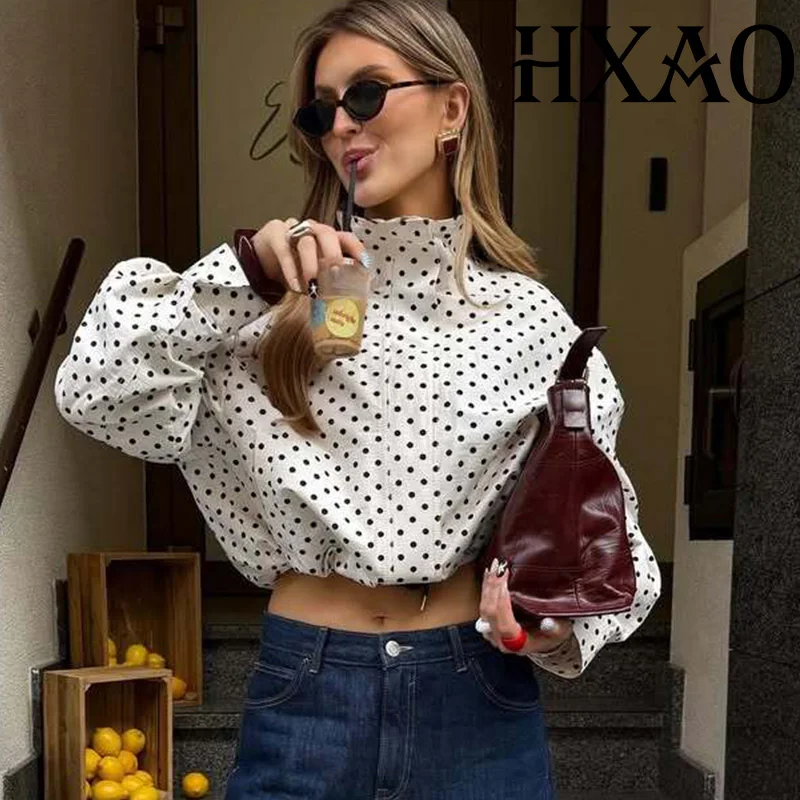 เสื้อแจ็คเก็ตผู้หญิง HXAO ลายจุด แจ็คเก็ตบอมเบอร์ ทรงครอป เสื้อโค้ทแขนยาวกันลม สำหรับฤดูใบไม้ร่วง รุ่นใหม่ เสื้อแจ็คเก็ตโอเวอร์ไซส์ เสื้อคลุม