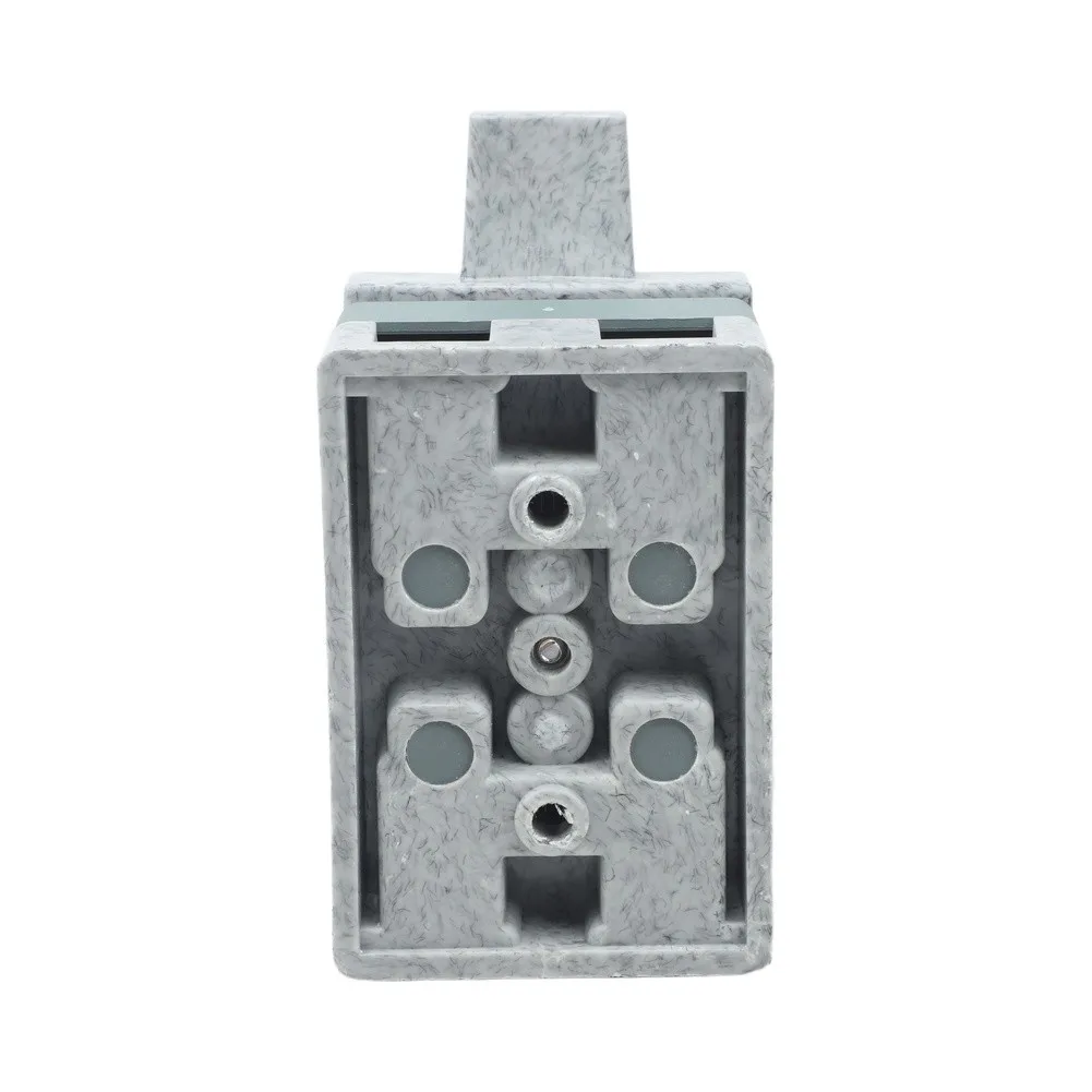 2P 63A or 3P 100A Single Throw Isolation Switch 380V AC Rated Copper Body For Standard Household and Light Commercial Use